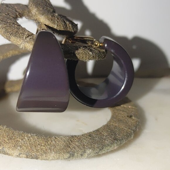 Vintage Blue Bakelite Clip On Earrings Timeless Geometric Design Authentic Retro - Picture 5 of 9